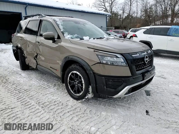 2023 Nissan Pathfinder SV z VIN 5N1DR3BD8PC212514, wystawiony jako Copart lot #44709455 z przebiegiem 49 497 mil mil oraz Szkoda całkowita • Salvage title. Historia ofert i sprzedaży dostępna na DreamBid. Obrazek 14.