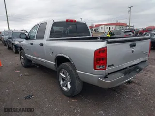 2006 Dodge Ram 1500 SLT with VIN 1D7HU18206S598113, listed as a IAAI auction lot 41481008 with 175,759 mi miles. Bid and sale history available at carsss.com. Image 3.