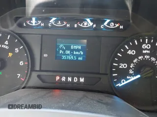 2019 Ford F-150 XL z VIN 1FTEW1EP1KFC57006, wystawiony jako IAAI lot #42637924 z przebiegiem 35 814 mil mil oraz . Historia ofert i sprzedaży dostępna na DreamBid. Obrazek 7.
