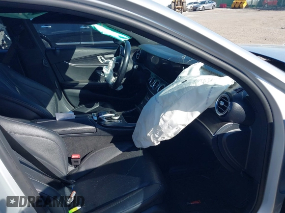 2020 Mercedes-Benz E 350 with VIN WDDZF8EB4LA703331, listed as a IAAI auction lot 42297055 with Not provided miles and . Bid and sale history available at DreamBid. Image 5.