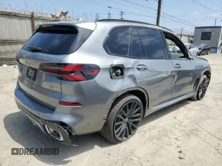 2024 BMW X5 xDrive40i z VIN 5UX23EU07R9T54418, wystawiony jako Copart lot #58960045 z przebiegiem 23 591 mil mil oraz Tytuł czysty. Historia ofert i sprzedaży dostępna na DreamBid. Obrazek 3.
