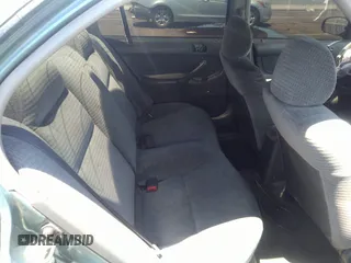 2000 Honda Civic VP with VIN 2HGEJ6612YH592550, listed as a IAAI auction lot 39559888 with 1 mi miles. Bid and sale history available at carsss.com. Image 8.