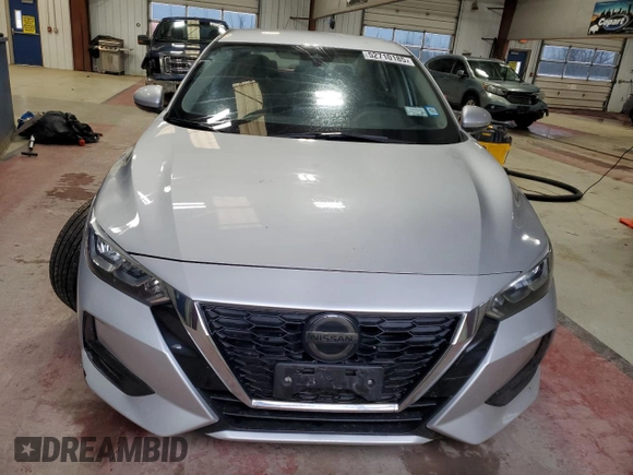 2020 Nissan Sentra SV z VIN 3N1AB8CV1LY213122, wystawiony jako Copart lot #52710185 z przebiegiem 53 471 mil mil oraz Szkoda całkowita • Salvage title. Historia ofert i sprzedaży dostępna na DreamBid. Obrazek 5.