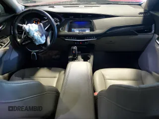 2021 Cadillac XT4 AWD Luxury with VIN 1GYFZBR44MF056778, listed as a Copart auction lot 80963854 with 32,069 mi miles and Salvage Title. Bid and sale history available at carsss.com. Image 8.