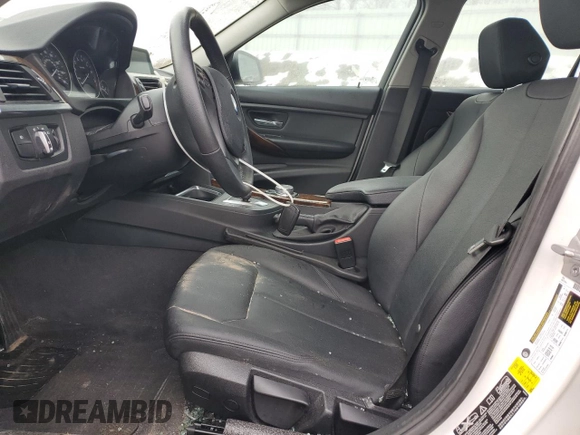 2015 BMW 3 Series 320i xDrive with VIN WBA3C3G54FNT51557, listed as a Copart auction lot 46871055 with 91,896 mi miles and Clean Title. Bid and sale history available at carsss.com. Image 7.