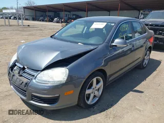 2009 Volkswagen Jetta Sedan SE with VIN 3VWRM71K39M028354, listed as a IAAI auction lot 42025287 with 140,351 mi miles. Bid and sale history available at carsss.com. Image 2.