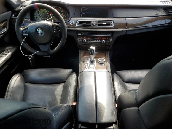 2010 BMW 7 Series 750i xDrive z VIN WBAKC6C51AC393403, wystawiony jako Copart lot #55905495 z przebiegiem 126 744 mil mil oraz Czysty tytuł • Clean title. Historia ofert i sprzedaży dostępna na DreamBid. Obrazek 8.