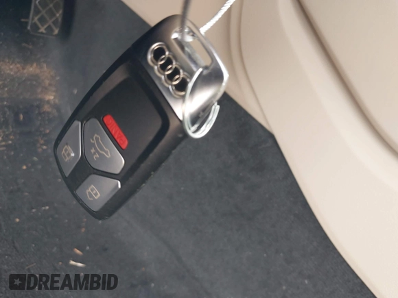 2023 Audi Q5 S line Premium Plus z VIN WA1EAAFY9P2148081, wystawiony jako IAAI lot #42436508 z przebiegiem 25 877 mil mil oraz . Historia ofert i sprzedaży dostępna na DreamBid. Obrazek 11.