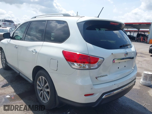 2016 Nissan Pathfinder S with VIN 5N1AR2MN7GC670676, listed as a IAAI auction lot 42391995 with 165,391 mi miles and . Bid and sale history available at DreamBid. Image 3.