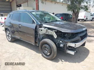 2018 Jeep Compass Limited with VIN 3C4NJCCB5JT253420, listed as a IAAI auction lot 42443809 with 98,057 mi miles and . Bid and sale history available at DreamBid. Image 1.
