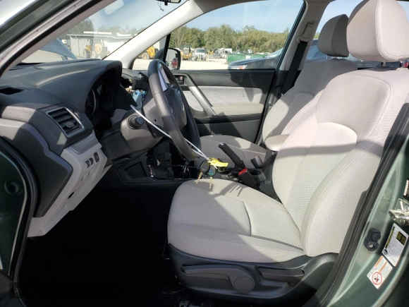 2017 Subaru Forester z VIN JF2SJAAC4HG497806, wystawiony jako Copart lot #41593905 z przebiegiem 41 519 mil mil oraz Szkoda całkowita • Salvage title. Historia ofert i sprzedaży dostępna na DreamBid. Obrazek 7.