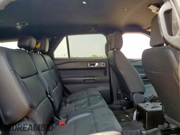 2022 Ford Police Interceptor Utility z VIN 1FM5K8AB3NGA47743, wystawiony jako Copart lot #57174145 z przebiegiem 71 935 mil mil oraz Czysty tytuł • Clean title. Historia ofert i sprzedaży dostępna na DreamBid. Obrazek 11.