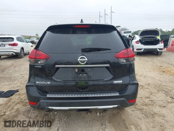 2020 Nissan Rogue S z VIN 5N1AT2MT4LC724509, wystawiony jako IAAI lot #41612574 z przebiegiem 110 426 mil mil oraz . Historia ofert i sprzedaży dostępna na DreamBid. Obrazek 16.