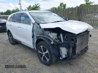2017 Kia Sorento EX с VIN 5XYPH4A58HG229296, выставлен на аукционе IAAI как лот 42151045 с пробегом 169 063 миль миль и . История ставок и продаж доступна на DreamBid. Изображение 1.