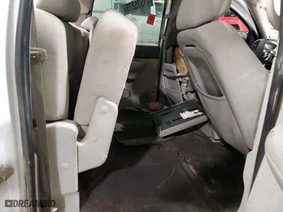 2010 Chevrolet Silverado 1500 LT with VIN 3GCRKSE33AG246778, listed as a Copart auction lot 41535275 with 0 mi miles and Non Repairable. Bid and sale history available at carsss.com. Image 10.
