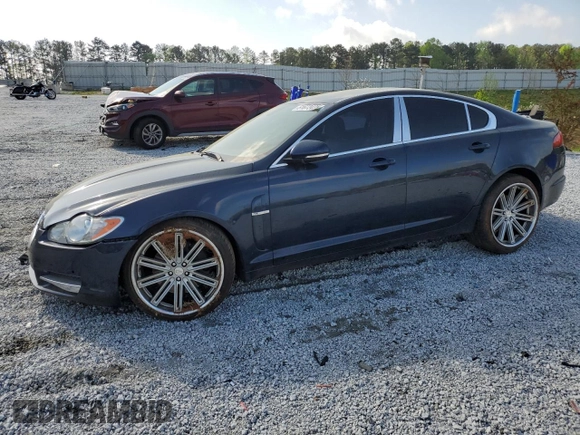 2010 Jaguar XF Premium Luxury with VIN SAJWA0GB3ALR65581, listed as a Copart auction lot 51672425 with 101,591 mi miles and Salvage Title. Bid and sale history available at carsss.com. Image 1.