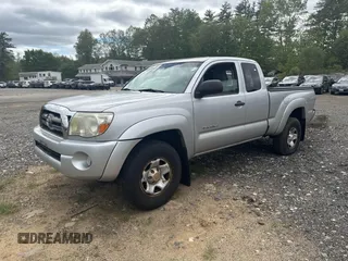 2010 Toyota Tacoma z VIN 5TEUU4EN8AZ748031, wystawiony jako IAAI lot #42313462 z przebiegiem 293 983 mil mil oraz . Historia ofert i sprzedaży dostępna na DreamBid. Obrazek 2.