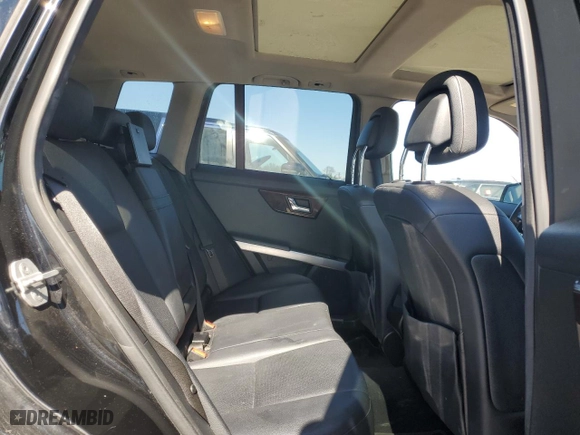 2010 Mercedes-Benz GLK-Class GLK 350 with VIN WDCGG8HB8AF467464, listed as a Copart auction lot 50647685 with 128,138 mi miles and Salvage Title. Bid and sale history available at carsss.com. Image 11.
