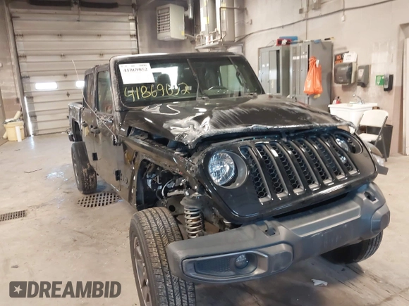 2021 Jeep Gladiator Willys with VIN 1C6HJTAGXML514043, listed as a IAAI auction lot 41869052 with 37,783 mi miles. Bid and sale history available at carsss.com. Image 6.