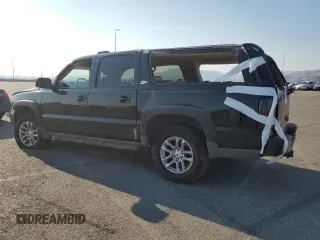 2003 Chevrolet Suburban Z71 with VIN 3GNFK16Z83G180173, listed as a Copart auction lot 70469314 with 189,409 mi miles and Salvage Title. Bid and sale history available at carsss.com. Image 2.