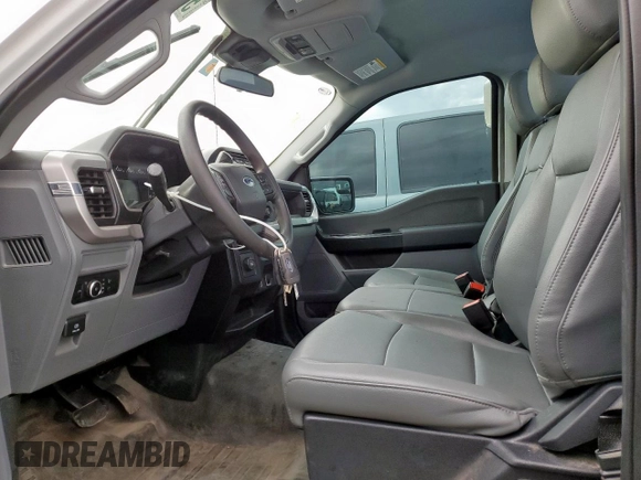 2023 Ford F-150 XL with VIN 1FTMF1CB6PKE64993, listed as a Copart auction lot 56198495 with 41,376 mi miles and Salvage title. Bid and sale history available at DreamBid. Image 7.