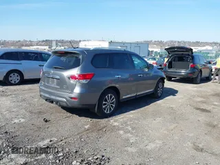 2015 Nissan Pathfinder S with VIN 5N1AR2MM6FC685997, listed as a IAAI auction lot 41772969 with 136,551 mi miles and . Bid and sale history available at DreamBid. Image 4.