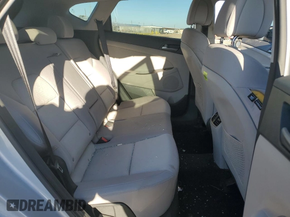 2017 Hyundai Tucson Sport z VIN KM8J33A2XHU316602, wystawiony jako Copart lot #85758974 z przebiegiem 55 477 mil mil oraz Szkoda całkowita • Salvage title. Historia ofert i sprzedaży dostępna na DreamBid. Obrazek 10.