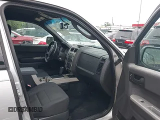 2012 Ford Escape XLT z VIN 1FMCU9D76CKA78378, wystawiony jako IAAI lot #42649925 z przebiegiem 282 992 mil mil oraz . Historia ofert i sprzedaży dostępna na DreamBid. Obrazek 5.