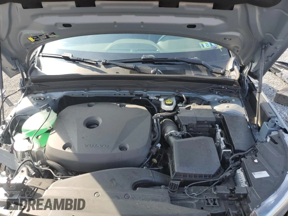 2021 Volvo XC40 R-Design with VIN YV4162UM9M2401811, listed as a Copart auction lot 59177733 with 11,993 mi miles and . Bid and sale history available at carsss.com. Image 12.