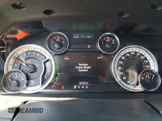 2016 Ram 1500 Laramie z VIN 1C6RR7NT7GS295449, wystawiony jako Copart lot #52045075 z przebiegiem 162 133 mil mil oraz Szkoda całkowita • Salvage title. Historia ofert i sprzedaży dostępna na DreamBid. Obrazek 9.