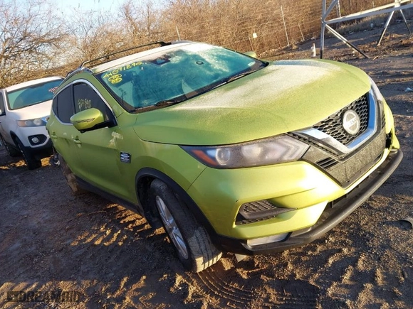 2020 Nissan Rogue Sport S with VIN JN1BJ1CWXLW373479, listed as a IAAI auction lot 41071840 with 97,197 mi miles. Bid and sale history available at carsss.com. Image 1.
