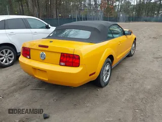 2007 Ford Mustang Deluxe с VIN 1ZVFT84N175345621, выставлен на аукционе IAAI как лот 41770321 с пробегом 163 161 миль миль и . История ставок и продаж доступна на DreamBid. Изображение 4.