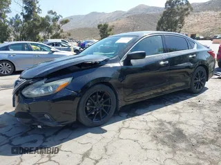 2017 Nissan Altima SV z VIN 1N4AL3AP0HC187796, wystawiony jako IAAI lot #42247396 z przebiegiem 106 024 mil mil oraz . Historia ofert i sprzedaży dostępna na DreamBid. Obrazek 17.