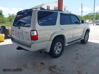 2002 Toyota 4Runner Limited with VIN JT3GN87R929000472, listed as a IAAI auction lot 42018408 with 214,550 mi miles. Bid and sale history available at carsss.com. Image 4.