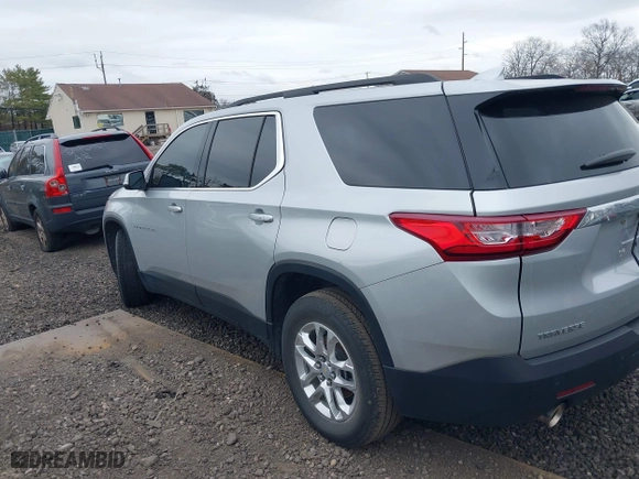 2021 Chevrolet Traverse LT Leather with VIN 1GNERHKW3MJ214421, listed as a IAAI auction lot 42026355 with 999,999 mi miles. Bid and sale history available at carsss.com. Image 13.