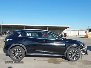 2018 Infiniti QX30 Luxury with VIN SJKCH5CRXJA058994, listed as a IAAI auction lot 41389481 with 69,907 mi miles and . Bid and sale history available at DreamBid. Image 6.