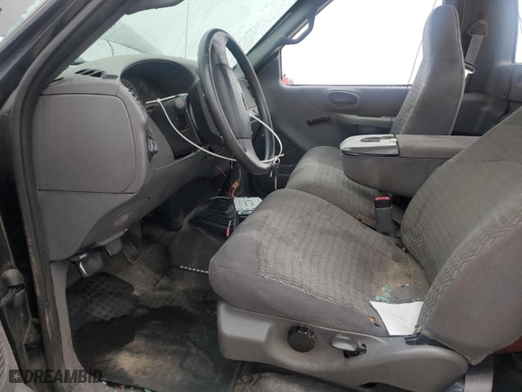 2000 Ford F-150 Work Series with VIN 1FTZF1723YKA81840, listed as a Copart auction lot 82445304 with 273,922 mi miles and Salvage Title. Bid and sale history available at carsss.com. Image 7.