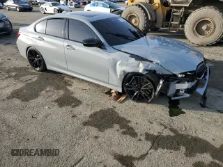 2024 BMW 3 Series M340i with VIN 3MW49FS09R8E32108, listed as a Copart auction lot 45897695 with 21,076 mi miles and Salvage Title. Bid and sale history available at carsss.com. Image 4.