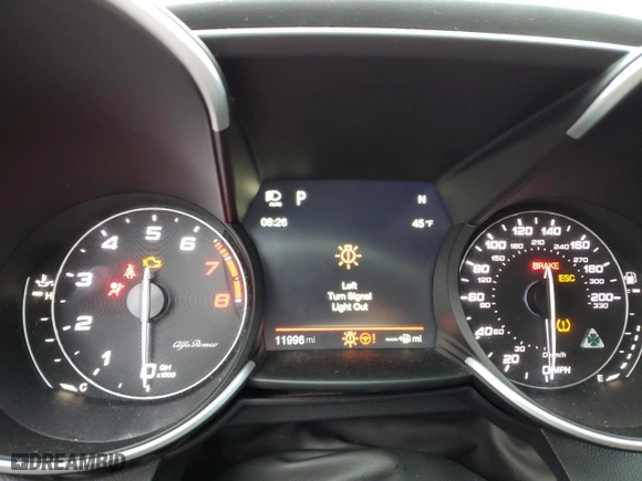 2018 Alfa Romeo Giulia Quadrifoglio with VIN ZARFAEAV9J7579163, listed as a Copart auction lot 71178432 with 11,996 mi miles. Bid and sale history available at carsss.com. Image 9.