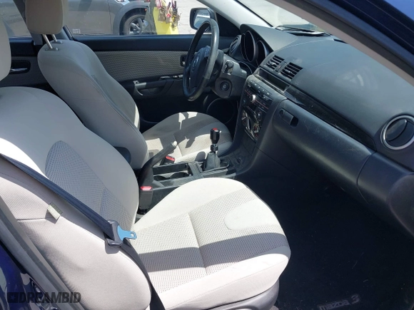 2008 Mazda Mazda3 s Grand Touring with VIN JM1BK344X81125840, listed as a IAAI auction lot 42063294 with 125,843 mi miles. Bid and sale history available at carsss.com. Image 5.