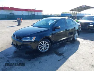2012 Volkswagen Jetta SE с VIN 3VWDP7AJXCM362588, выставлен на аукционе IAAI как лот 41951625 с пробегом 210 159 миль миль и . История ставок и продаж доступна на DreamBid. Изображение 19.
