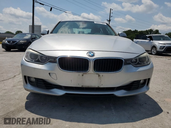 2013 BMW 3 Series 328i with VIN WBA3C1C54DF438084, listed as a Copart auction lot 59031185 with 177,625 mi miles and Clean title. Bid and sale history available at DreamBid. Image 5.