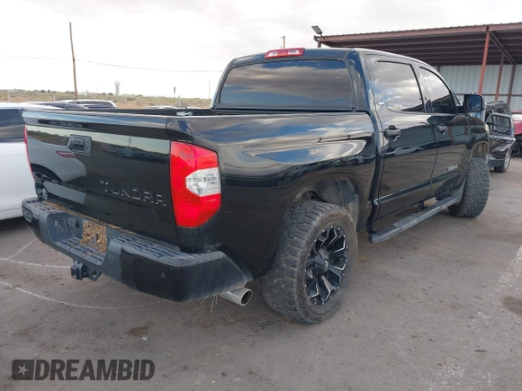 2018 Toyota Tundra 2WD SR5 with VIN 5TFEM5F12JX131561, listed as a IAAI auction lot 40731077 with 44,050 mi miles. Bid and sale history available at carsss.com. Image 4.