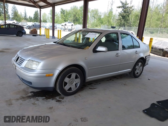 2000 Volkswagen Jetta GLS z VIN 3VWSA29M4YM195775, wystawiony jako IAAI lot #42131518 z przebiegiem 314 472 mil mil oraz . Historia ofert i sprzedaży dostępna na DreamBid. Obrazek 18.