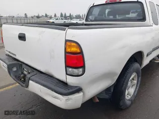 2001 Toyota Tundra SR5 with VIN 5TBRN34101S138836, listed as a IAAI auction lot 40957928 with 177,849 mi miles. Bid and sale history available at carsss.com. Image 19.