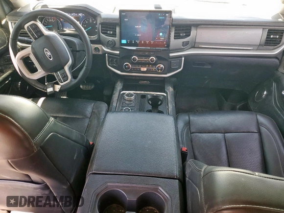 2024 Ford Expedition Max XLT с VIN 1FMJK1J80REA77729, выставлен на аукционе Copart как лот 57477565 с пробегом 20 697 миль миль и Списание • Salvage title. История ставок и продаж доступна на DreamBid. Изображение 8.