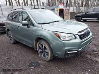 2017 Subaru Forester Premium with VIN JF2SJAEC0HH502102, listed as a IAAI auction lot 41965505 with 33,862 mi miles. Bid and sale history available at carsss.com. Image 1.
