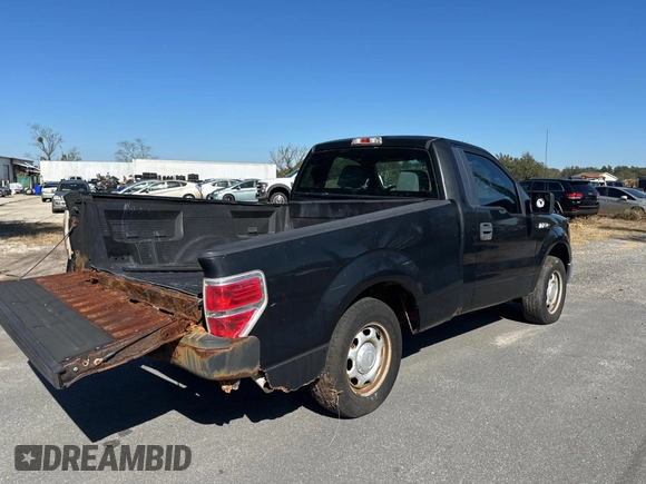 2013 Ford F-150 XL with VIN 1FTMF1CM7DFE09796, listed as a Copart auction lot 83859124 with 67,872 mi miles and Clean title. Bid and sale history available at DreamBid. Image 4.