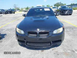 2009 BMW M3 z VIN WBSWD93559PY43330, wystawiony jako IAAI lot #42235941 z przebiegiem 119 543 mil mil oraz . Historia ofert i sprzedaży dostępna na DreamBid. Obrazek 12.