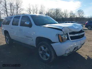 2007 Chevrolet Suburban LTZ with VIN 3GNFK16317G181618, listed as a IAAI auction lot 41535960 with 332,238 mi miles. Bid and sale history available at carsss.com. Image 1.